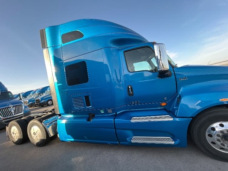 2021 International LT — photo 8