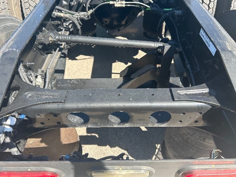 2021 International LT — photo 6