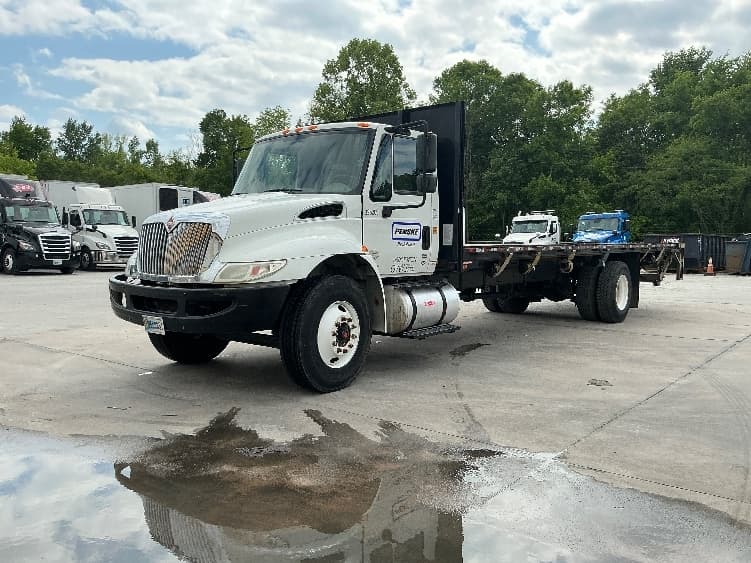 2019 International 4300 — photo 3