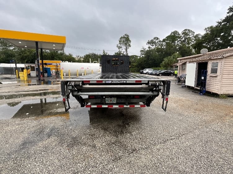 2019 International 4300 — photo 8