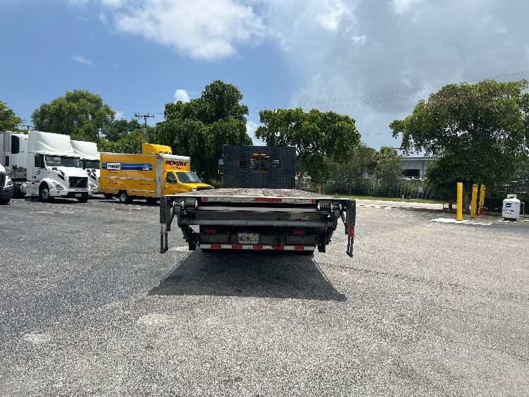 2019 International 4300 — photo 7