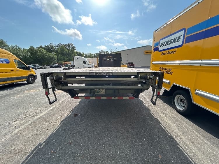 2019 International 4300 — photo 6