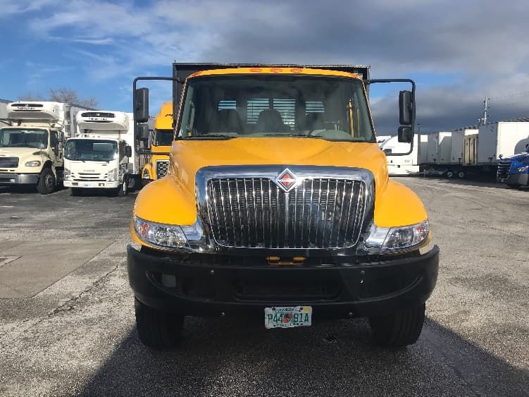 2019 International 4300 — photo 2