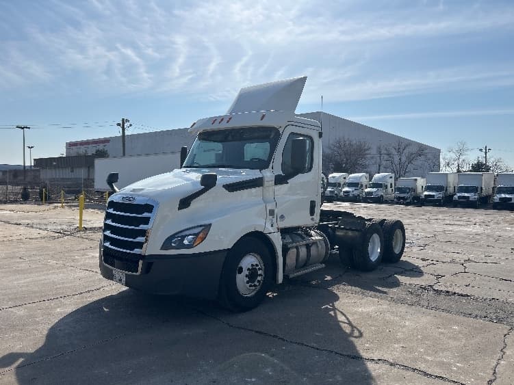 2019 Freightliner Cascadia — photo 3
