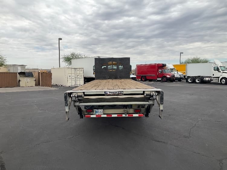 2019 Freightliner M2 106 — photo 7