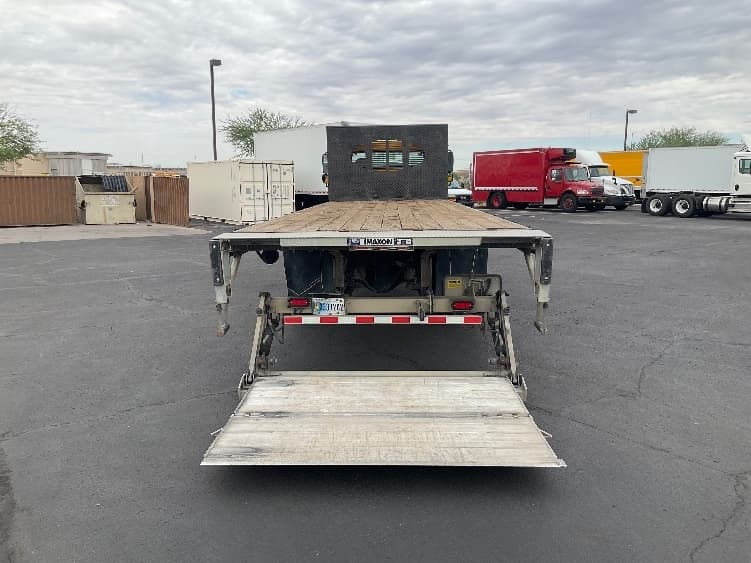 2019 Freightliner M2 106 — photo 9