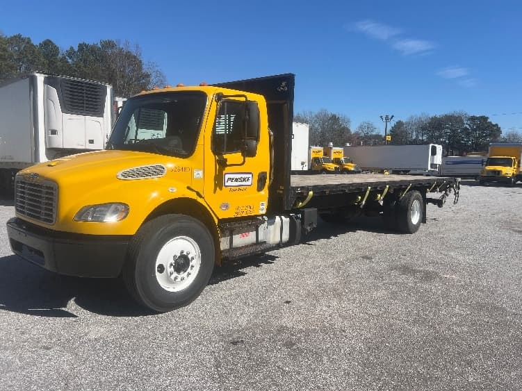 2019 Freightliner M2 106 — photo 3