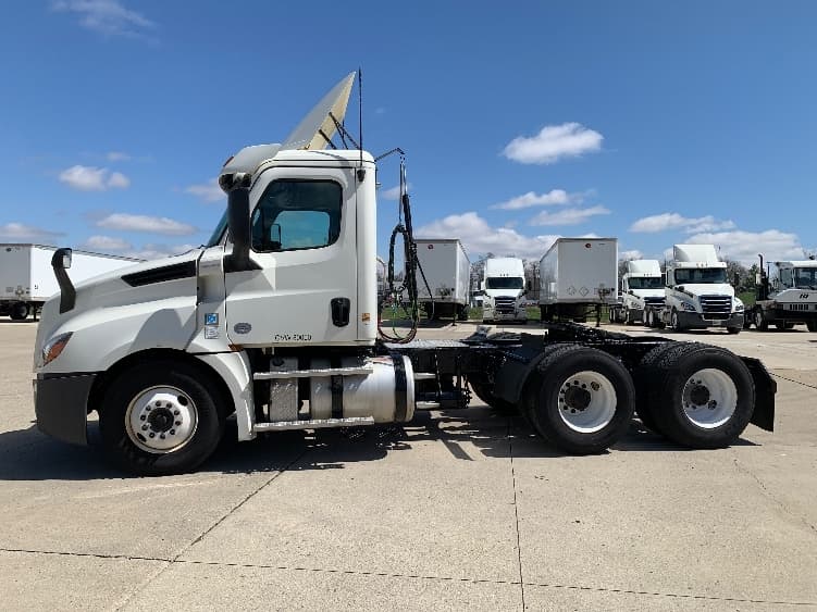2019 Freightliner Cascadia — photo 4