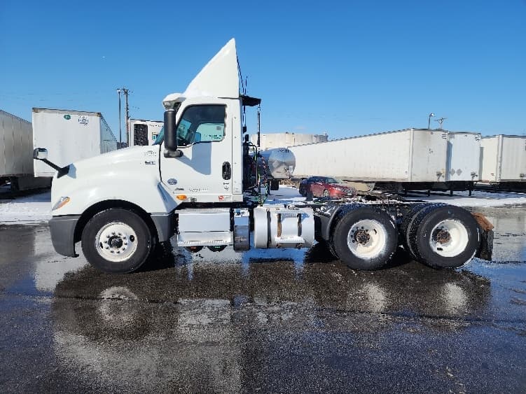 2019 International LT — photo 4