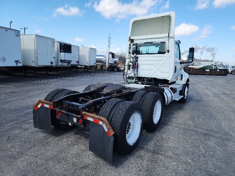 2019 International LT — photo 5