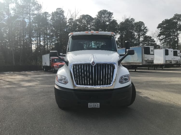 2019 International LT — photo 2