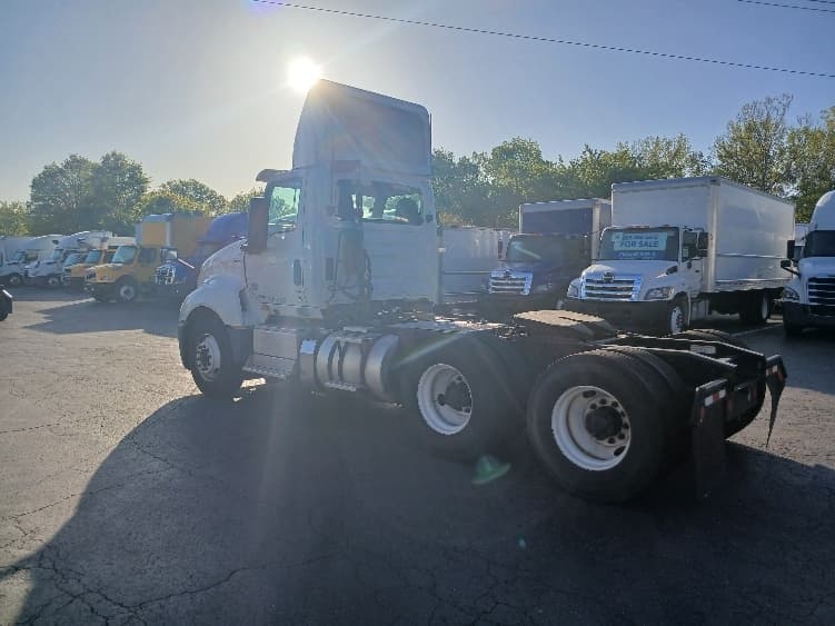 2019 International LT — photo 5