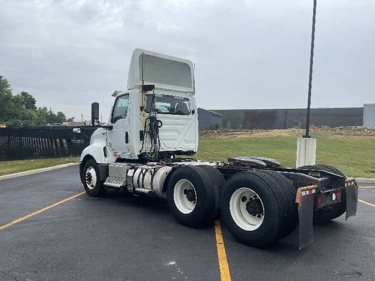 2019 International LT — photo 5