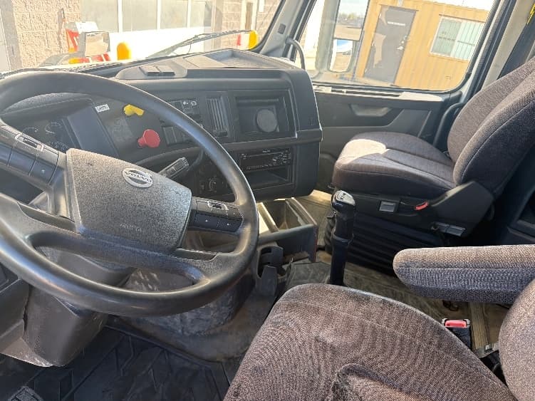2019 Volvo VNL 760 — photo 10