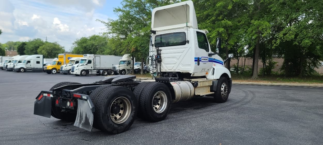 2019 International LT — photo 7