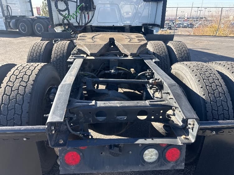 2019 International LT — photo 6