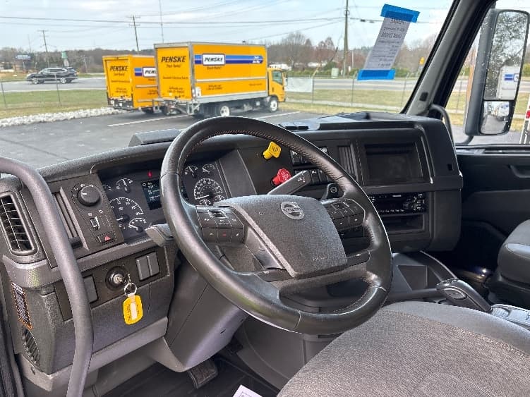2020 Volvo VNL 760 — photo 10