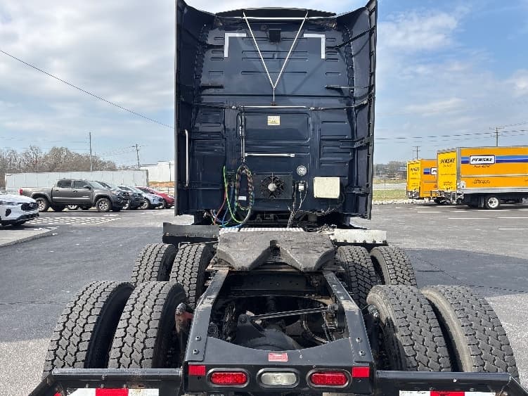 2020 Volvo VNL 760 — photo 6
