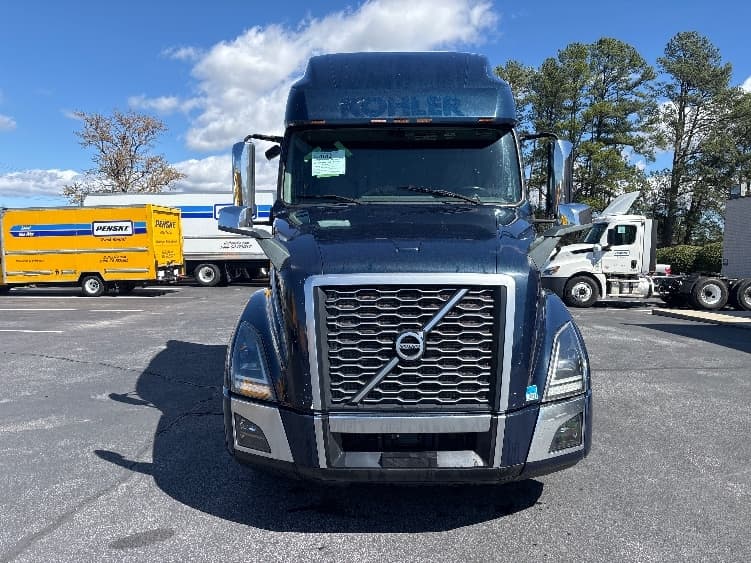 2020 Volvo VNL 760 — photo 2