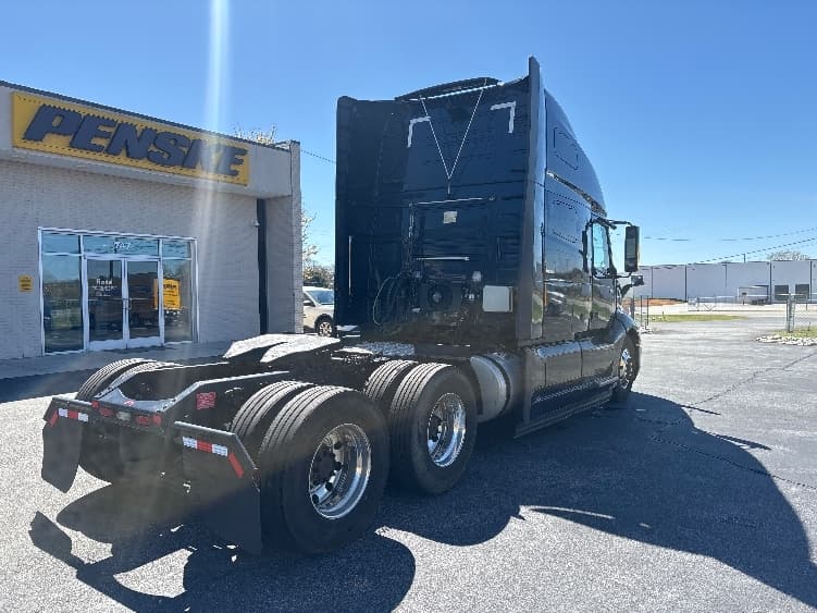2020 Volvo VNL 760 — photo 7