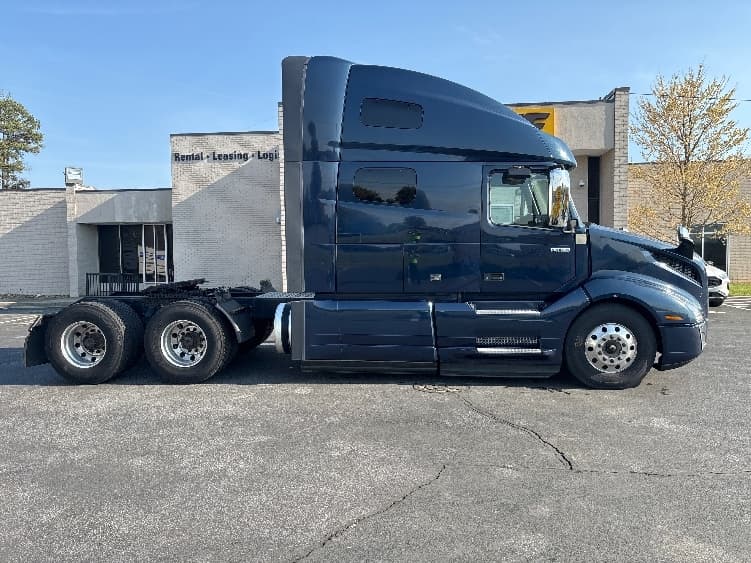 2020 Volvo VNL 760 — photo 8