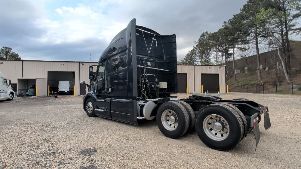 2020 Volvo VNL 760 — photo 5
