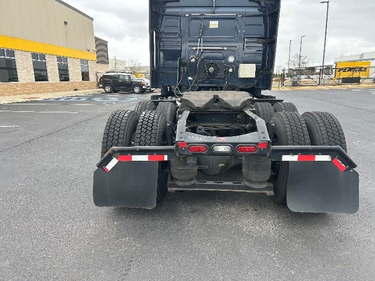 2020 Volvo VNL 760 — photo 6