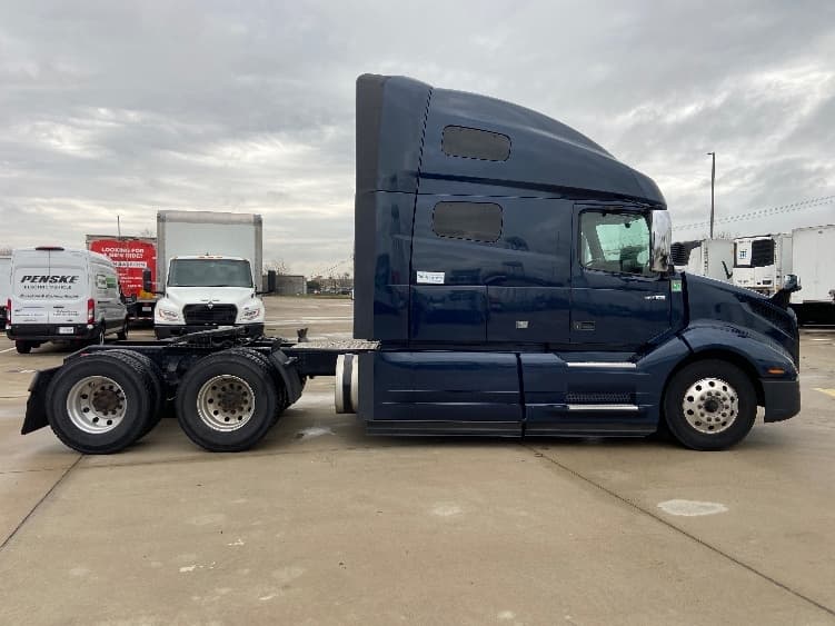 2020 Volvo VNL 760 — photo 8