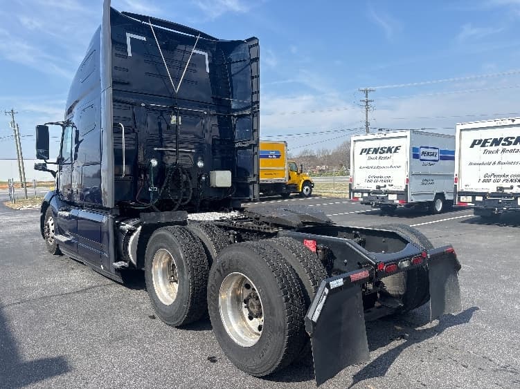 2020 Volvo VNL 760 — photo 5