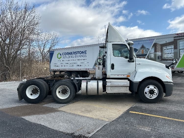 2019 International LT — photo 8
