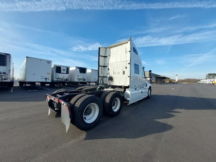 2019 International LT — photo 7