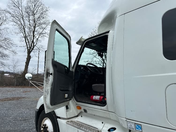 2020 International LT — photo 9