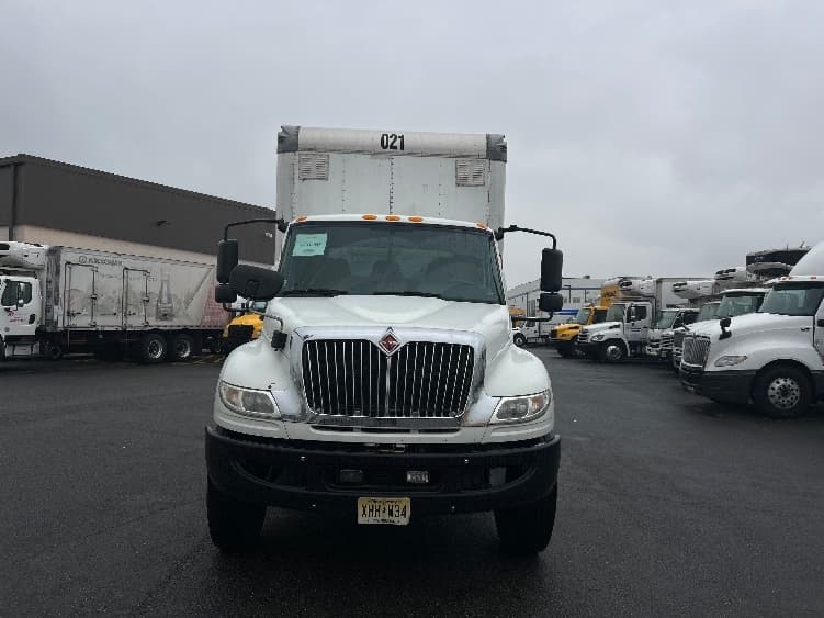 2020 International MV — photo 2