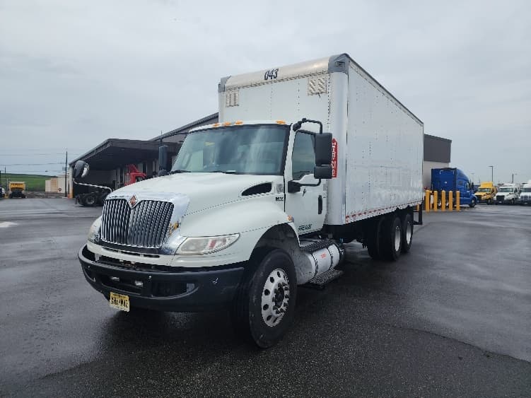 2020 International MV — photo 3