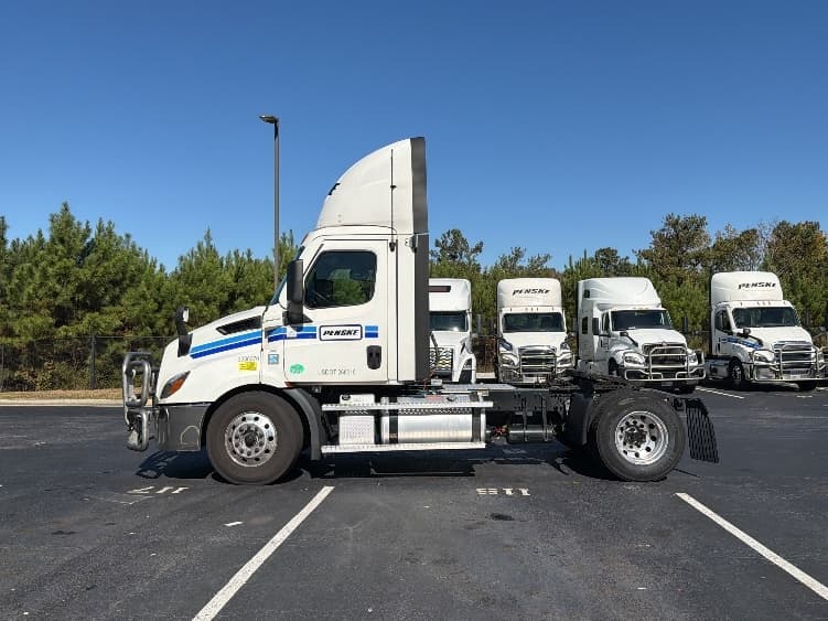 2020 Freightliner Cascadia — photo 4