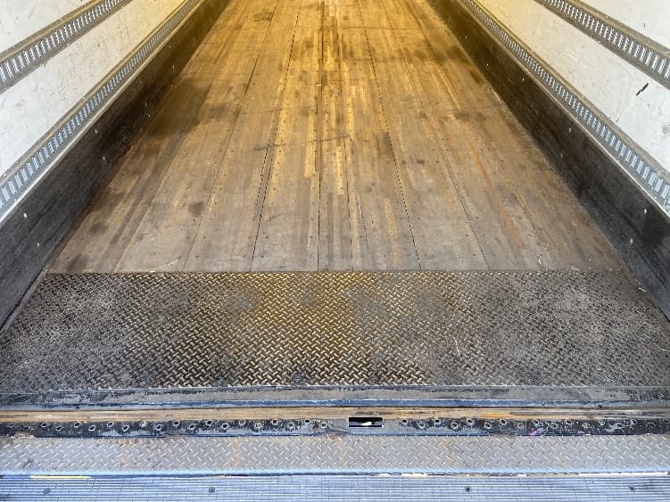 2021 Freightliner M2 106 — photo 10