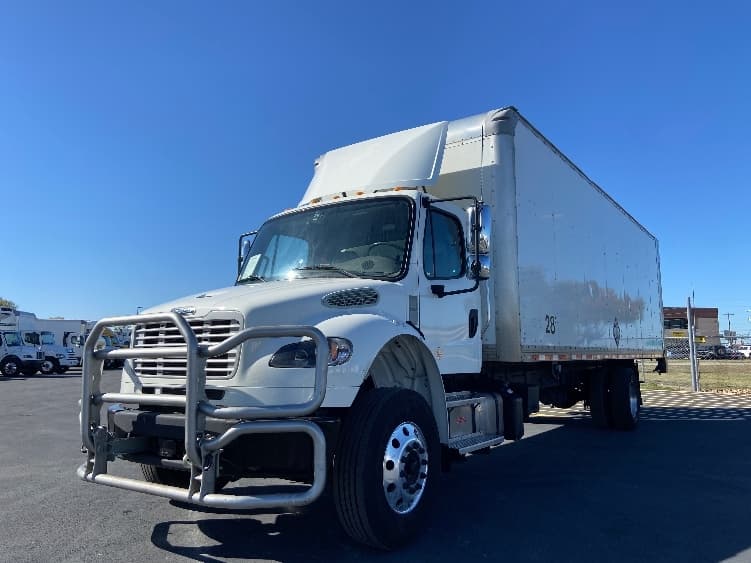 2021 Freightliner M2 106 — photo 3