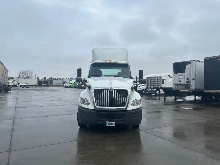 2019 International LT — photo 2