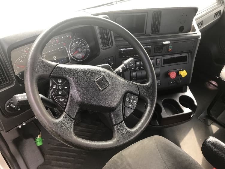 2019 International LT — photo 9