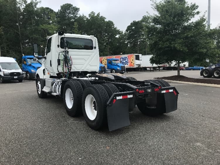 2019 International LT — photo 5