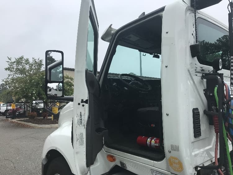 2019 International LT — photo 9