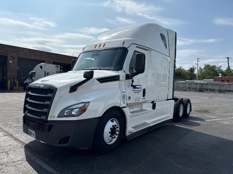 2021 Freightliner Cascadia — photo 3