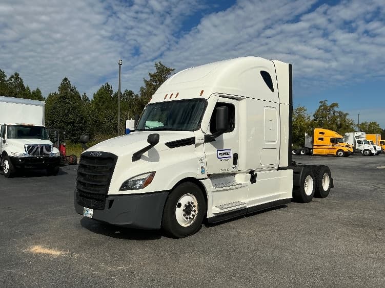 2021 Freightliner Cascadia — photo 3