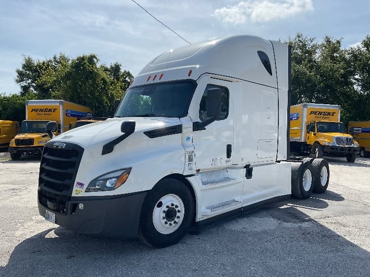 2021 Freightliner Cascadia — photo 3