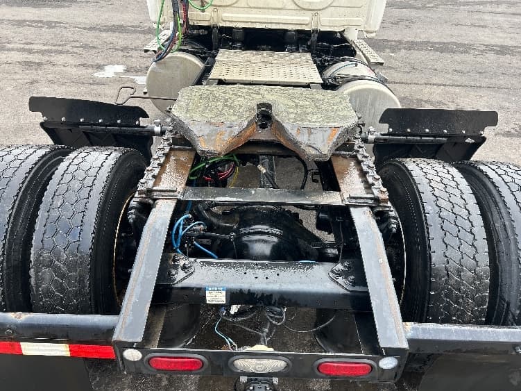 2020 Freightliner Cascadia — photo 6