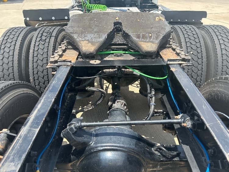 2020 Freightliner Cascadia — photo 6