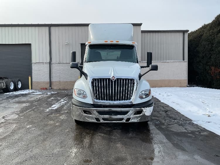 2020 International LT — photo 2