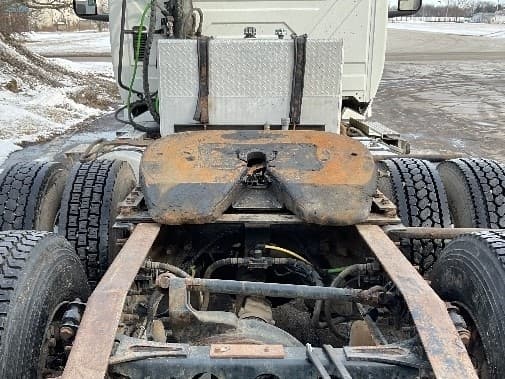 2020 International LT — photo 5