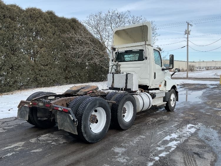 2020 International LT — photo 6