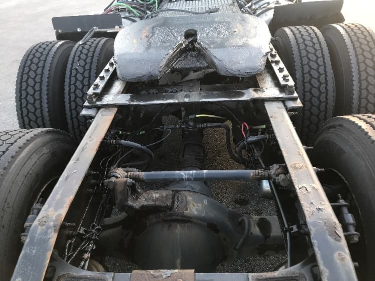 2020 International LT — photo 6